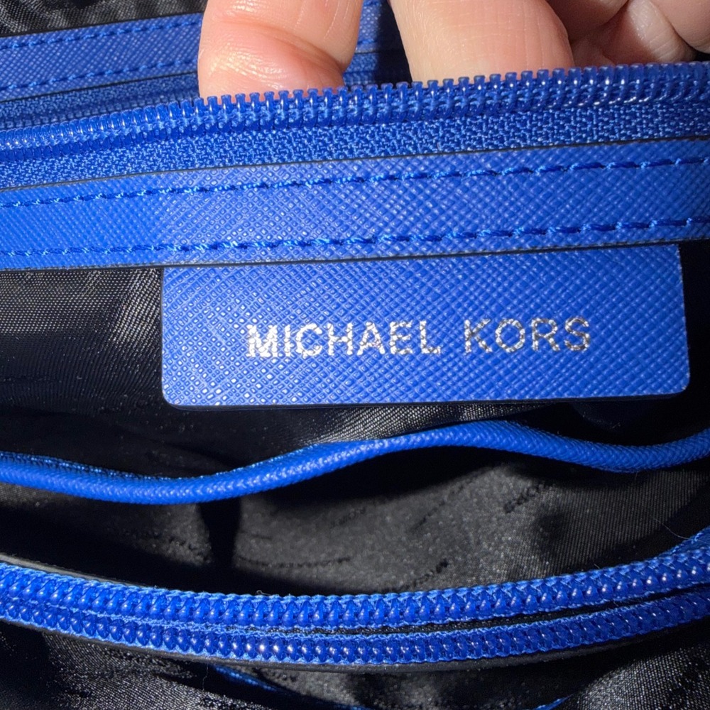Michael Kors Voyager EW Tote Bag Black Grey Signature Logo Blue Trim - Picture 15 of 15
